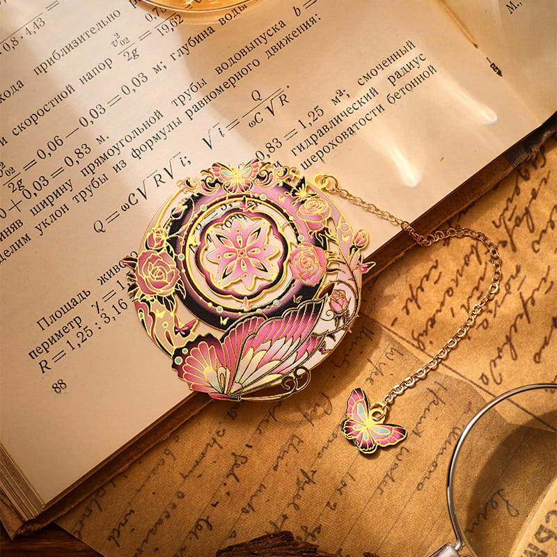 Schmetterlings-Lesezeichen aus Metall mit Kette und Anhängern, Geschenk für Bücherwürmer