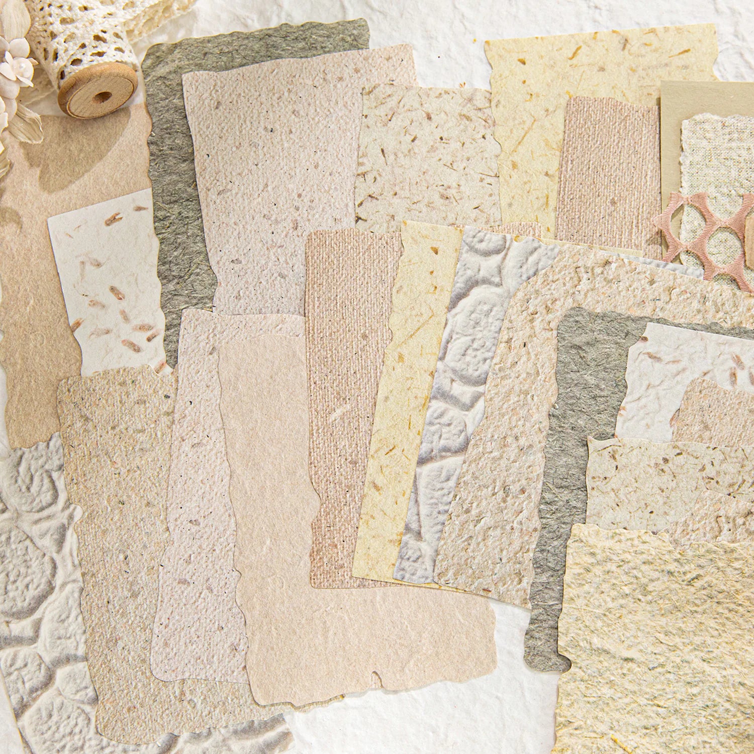 Scrapbooking-Papier-Set mit geprägter Textur