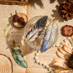 Elegant Feather Metal Bookmark – Perfect Gift for Book Lovers & New Year