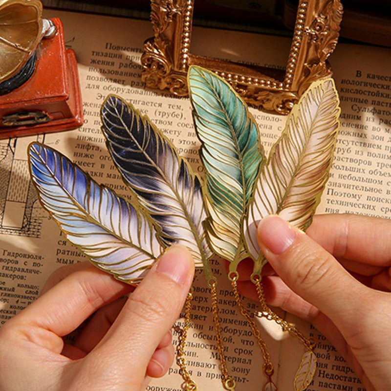 Élégant marque-page en métal avec plumes – Cadeau idéal pour les amoureux des livres et le Nouvel An