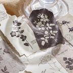 Papier scrapbooking vintage clair à motif floral gaufré | Éphémères pour journal intime