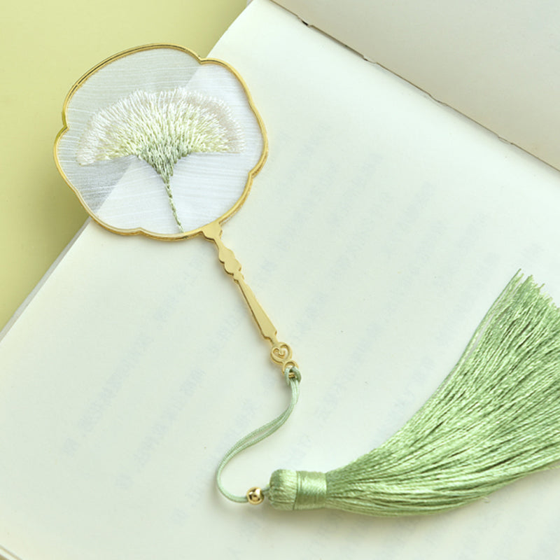 Niedliches Lesezeichen mit Metallblumen – Bestickte Lesezeichen mit Quaste im Fan-Stil | Das perfekte Geschenk für Buchliebhaber
