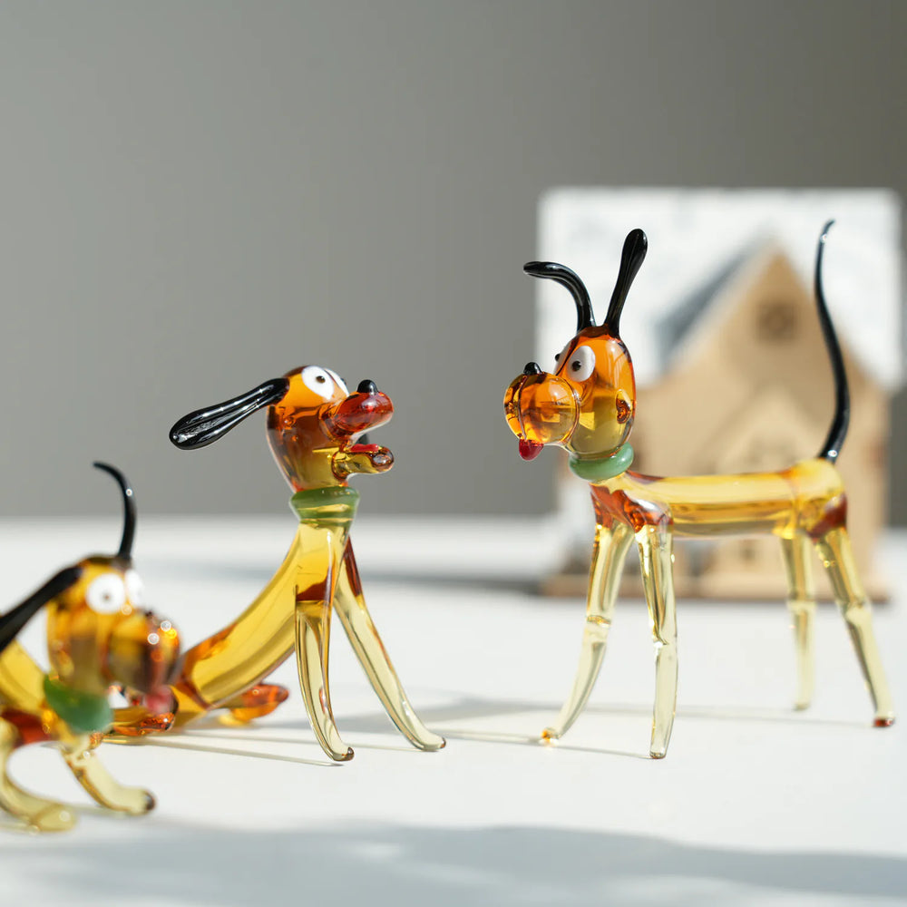 Mini figurine de chien en verre – Chiot en verre artisanal fait main, petit cadeau mignon pour la décoration de bureau