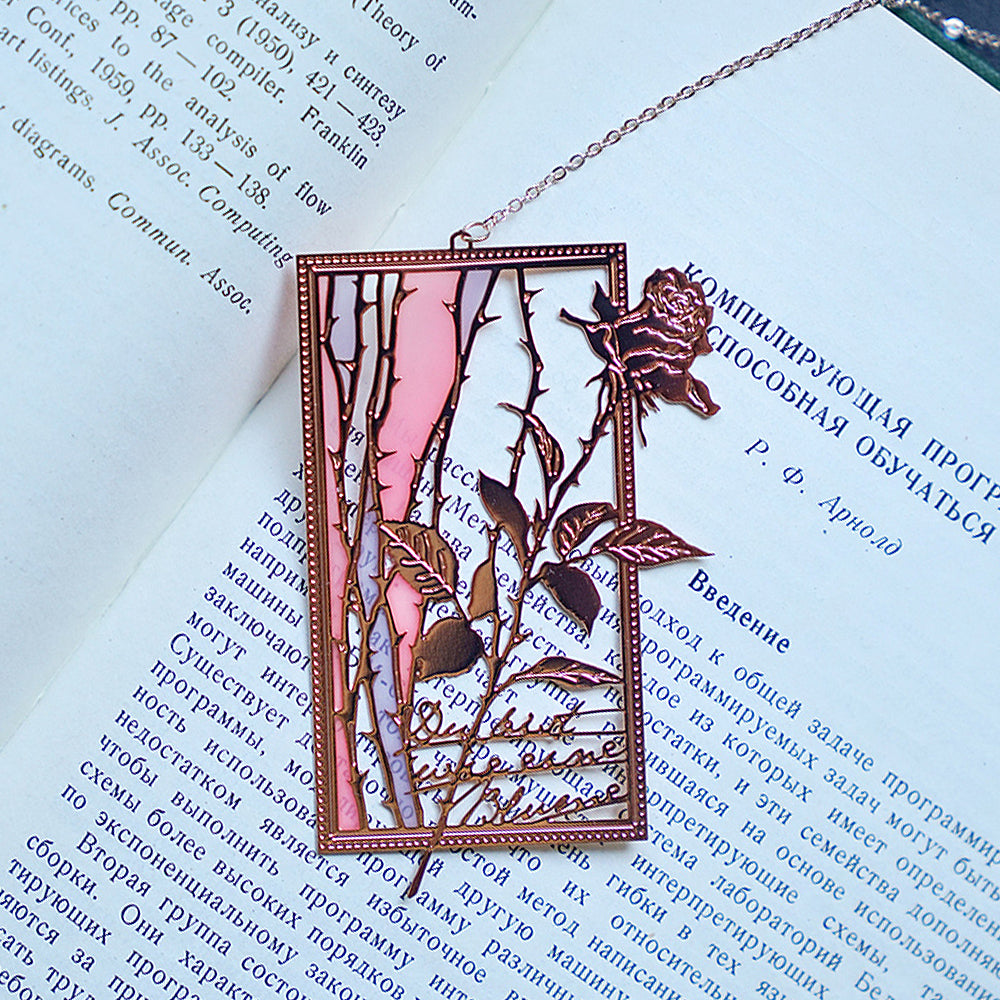 Romantisches Lesezeichen aus Metall in Rosé – Literarisches Geschenk für Buchliebhaber und Jubiläen