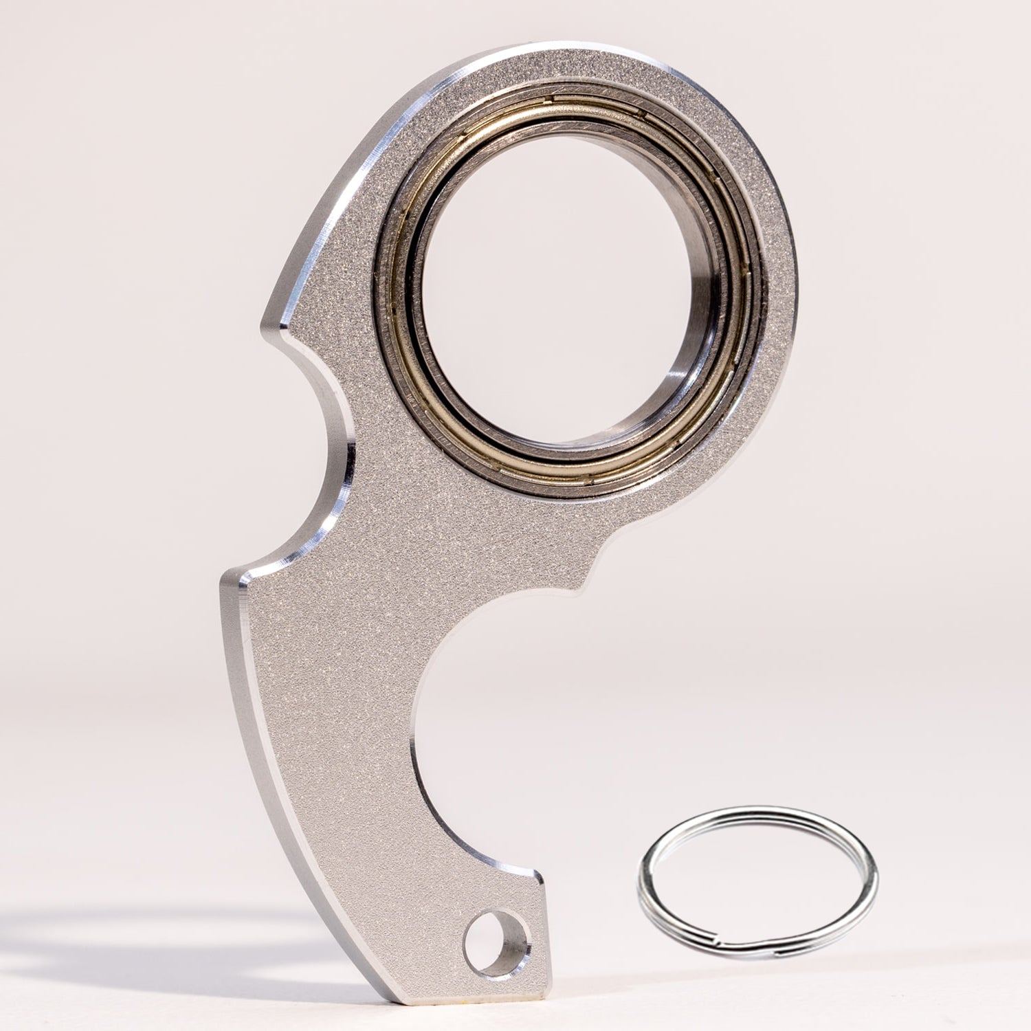 Porte-clés Fidget en métal au design original | Aluminium CNC, roulement de précision & rotation fluide
