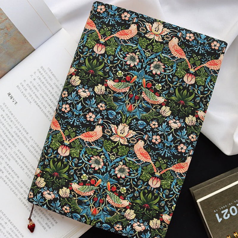 ストロベリー・スリーフ柄のファブリックジャーナルノート | バインダー＆リフィル式ダイアリー