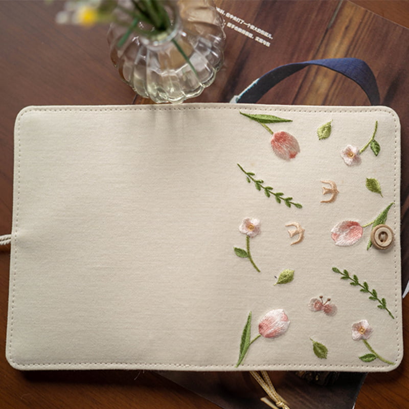 Carnet en tissu, journal brodé rétro | Couverture tulipe, feuilles mobiles et reliure à fil | Journal en tissu vintage